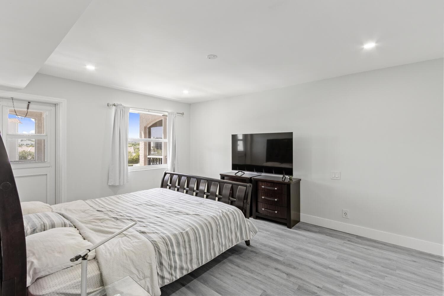 2871 N Ocean Boulevard V443 photo 19