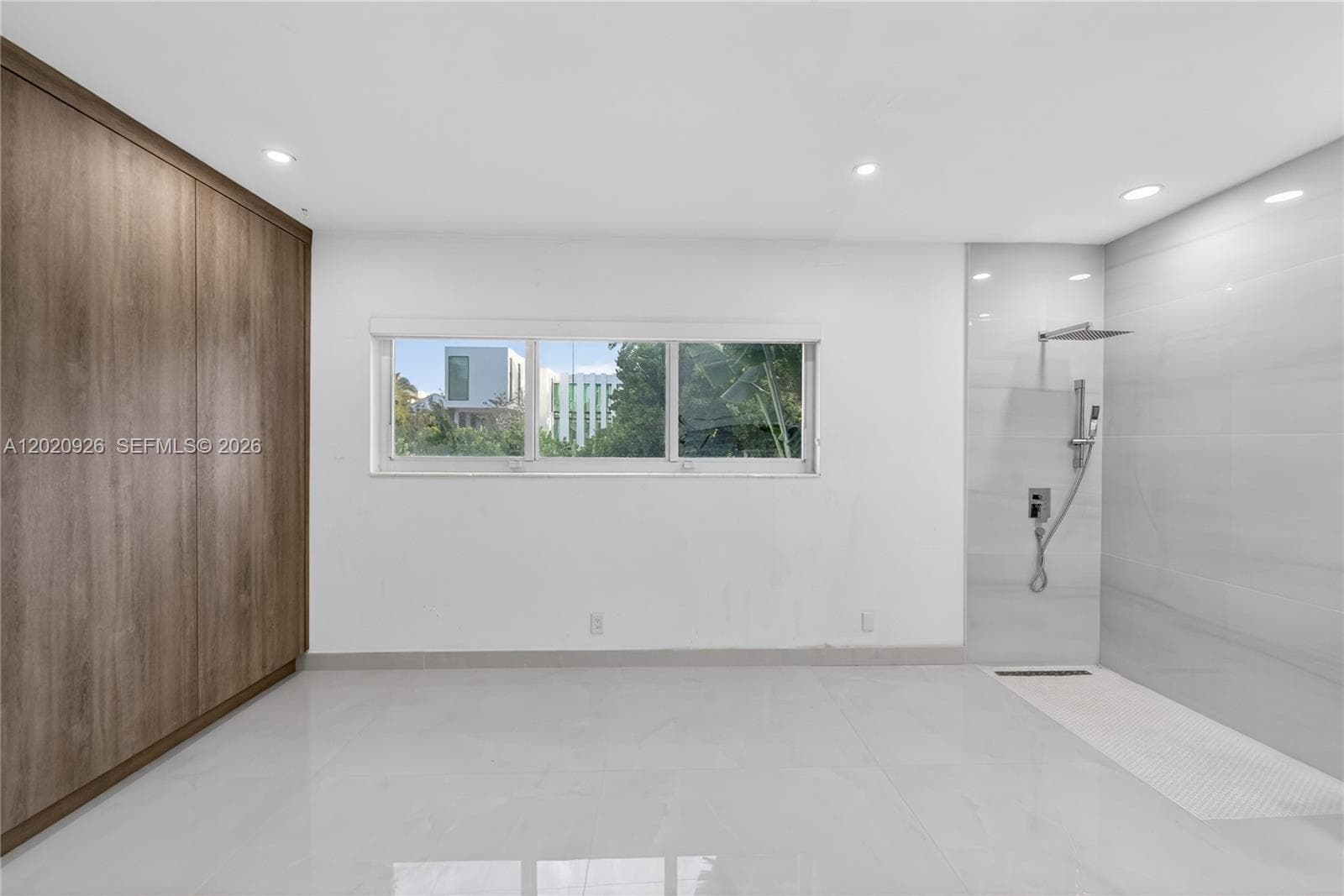 1101 Shore Dr 1 photo 22
