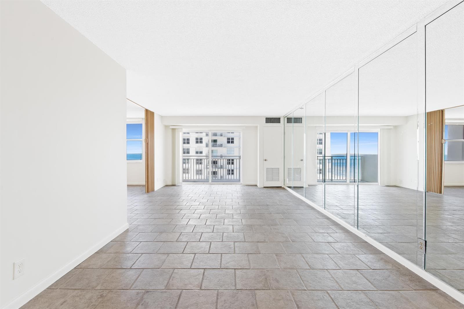 4505 S Ocean Boulevard 303 photo 5
