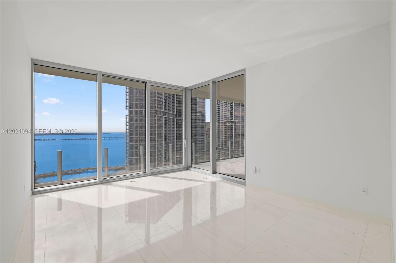 300 Biscayne Blvd Way 3404C photo 16