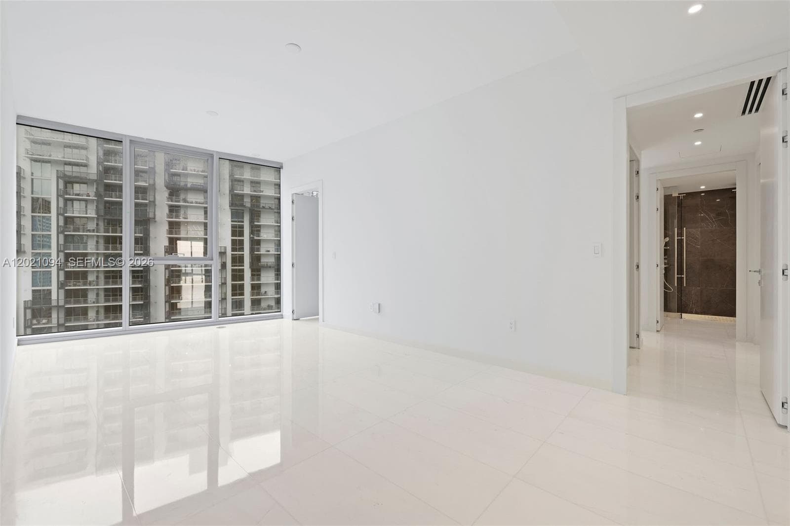 300 Biscayne Blvd Way 3404C photo 25