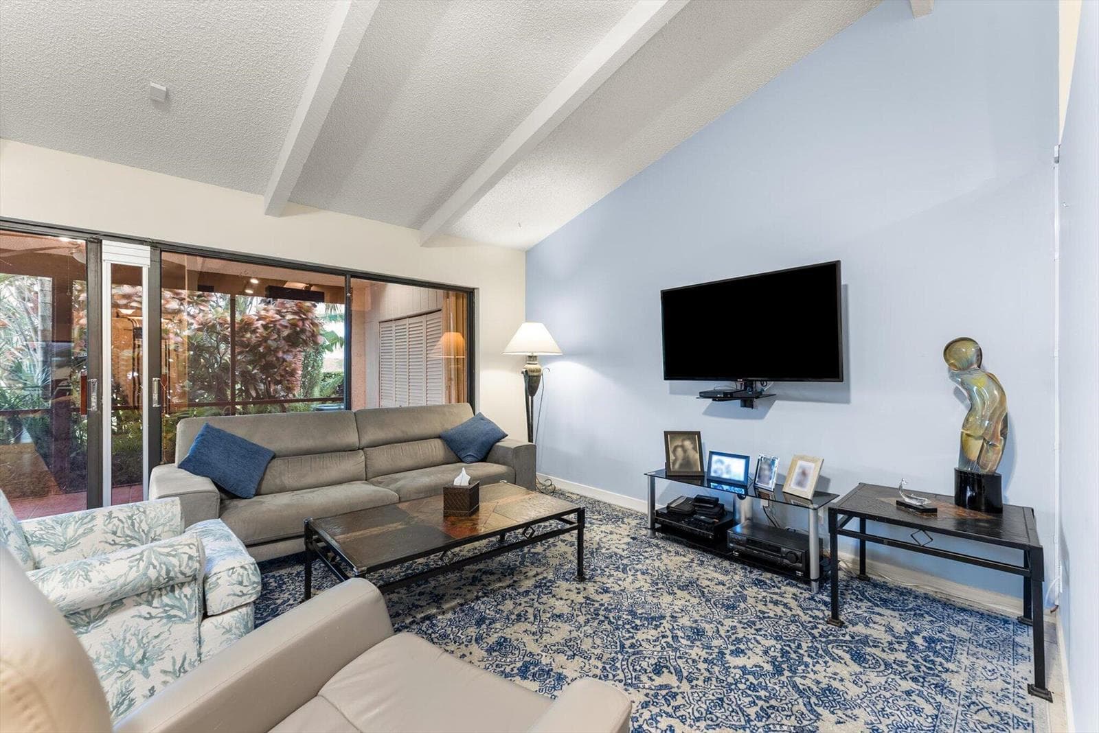 6886 Tiburon Circle photo 11