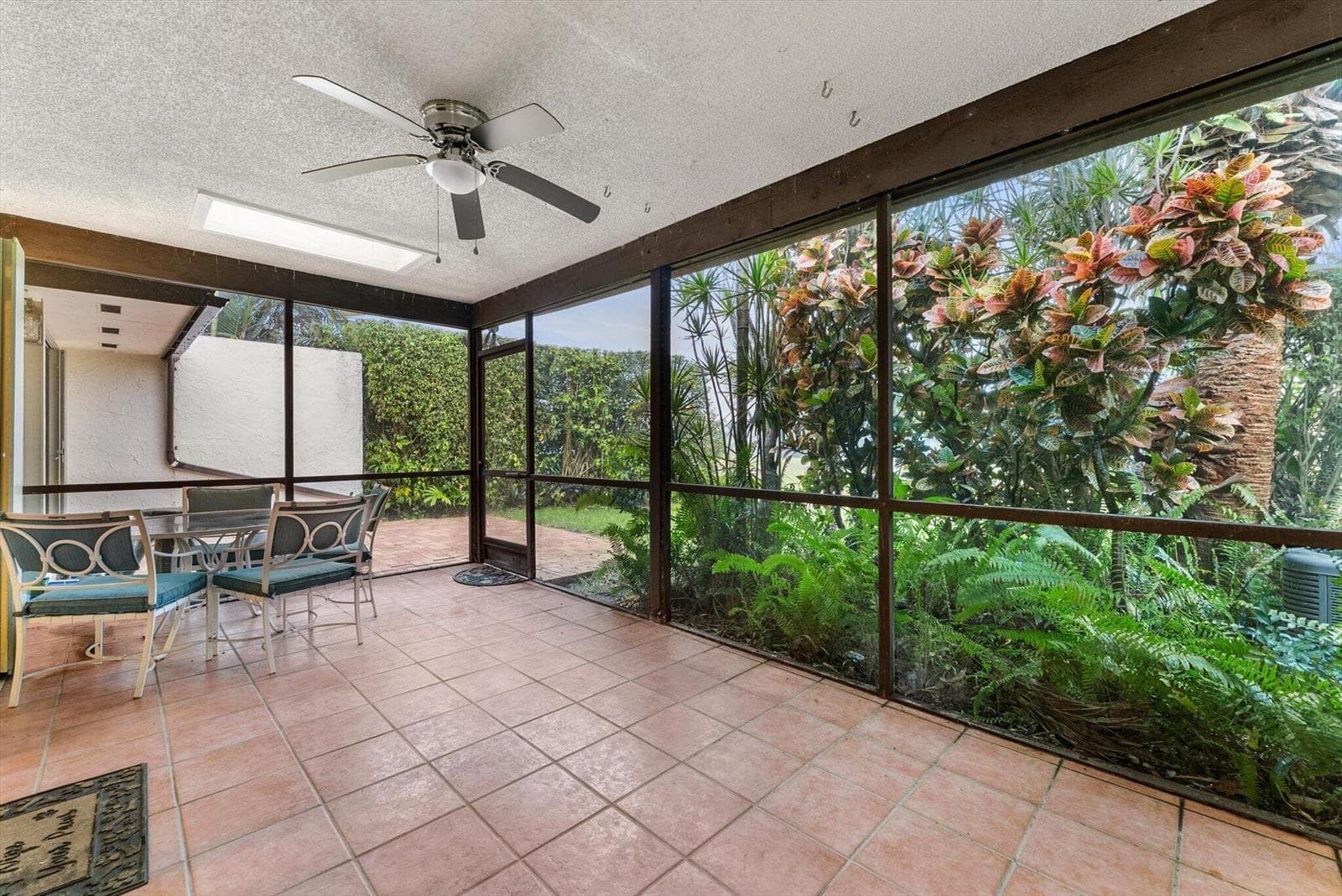 6886 Tiburon Circle photo 19