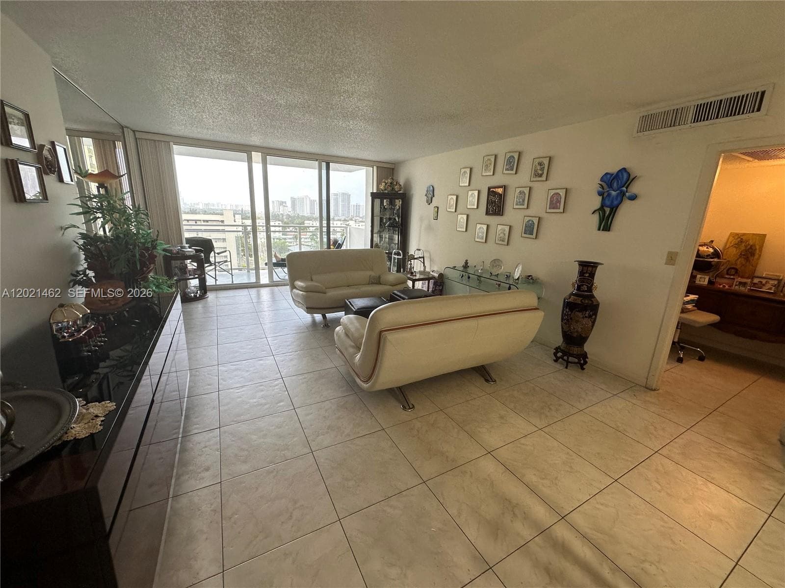 2030 S Ocean Dr 908 photo 13