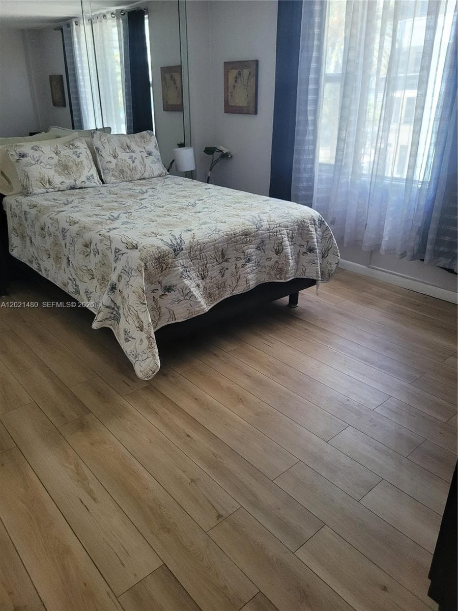9195 Collins Ave 309 photo 9