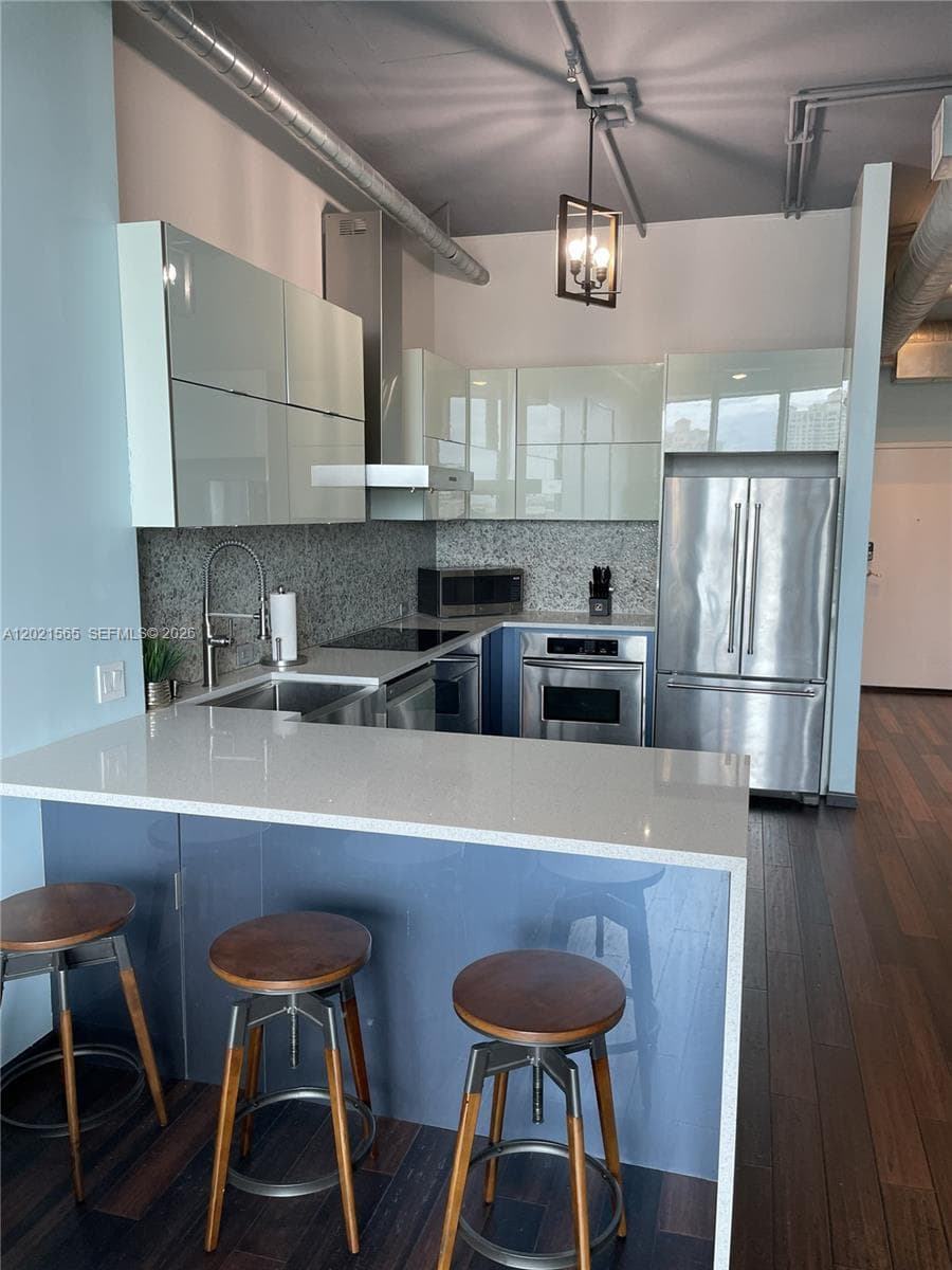 3029 NE 188th St 819 photo 9