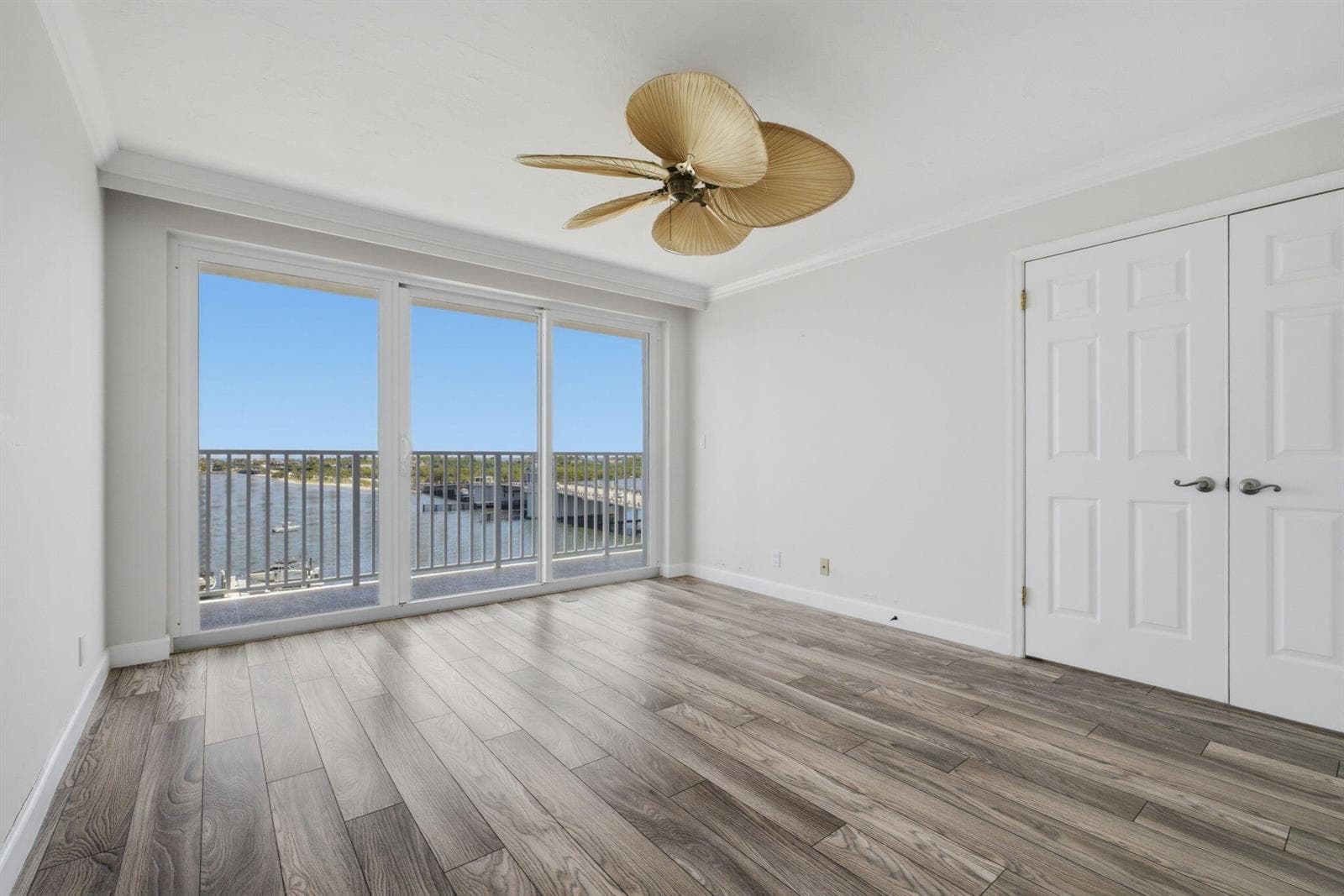 3901 S Flagler Drive 802 photo 11
