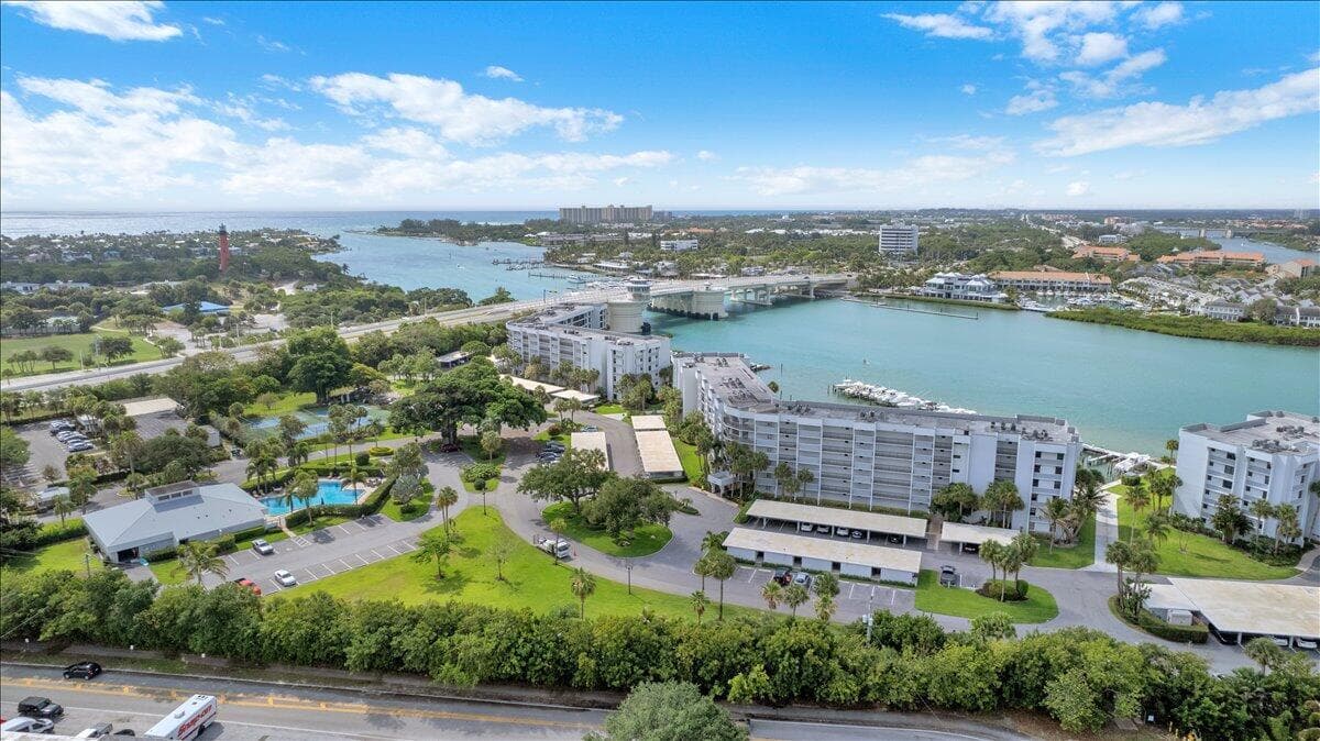 1648 Jupiter Cove Drive 210 photo 23