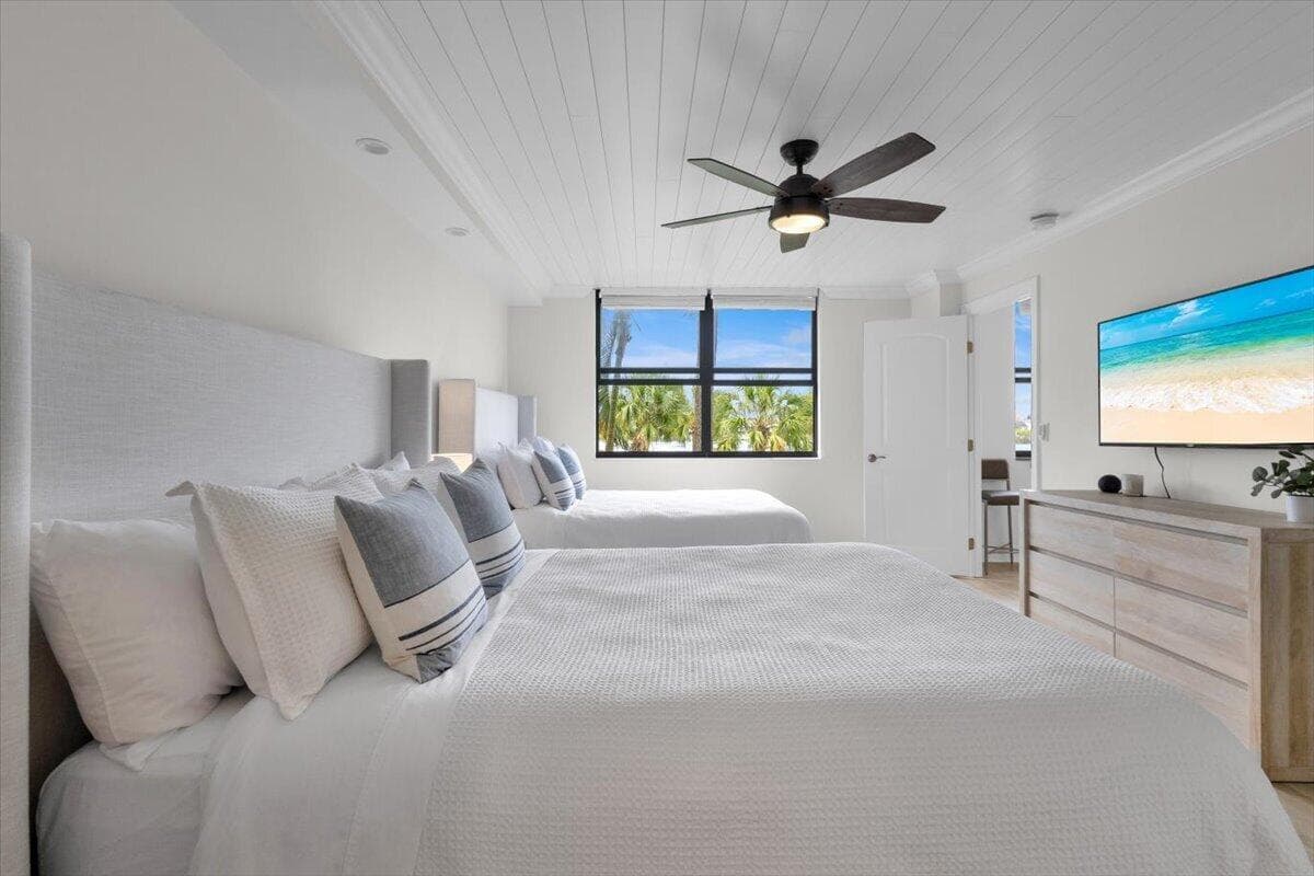 1648 Jupiter Cove Drive 210 photo 12
