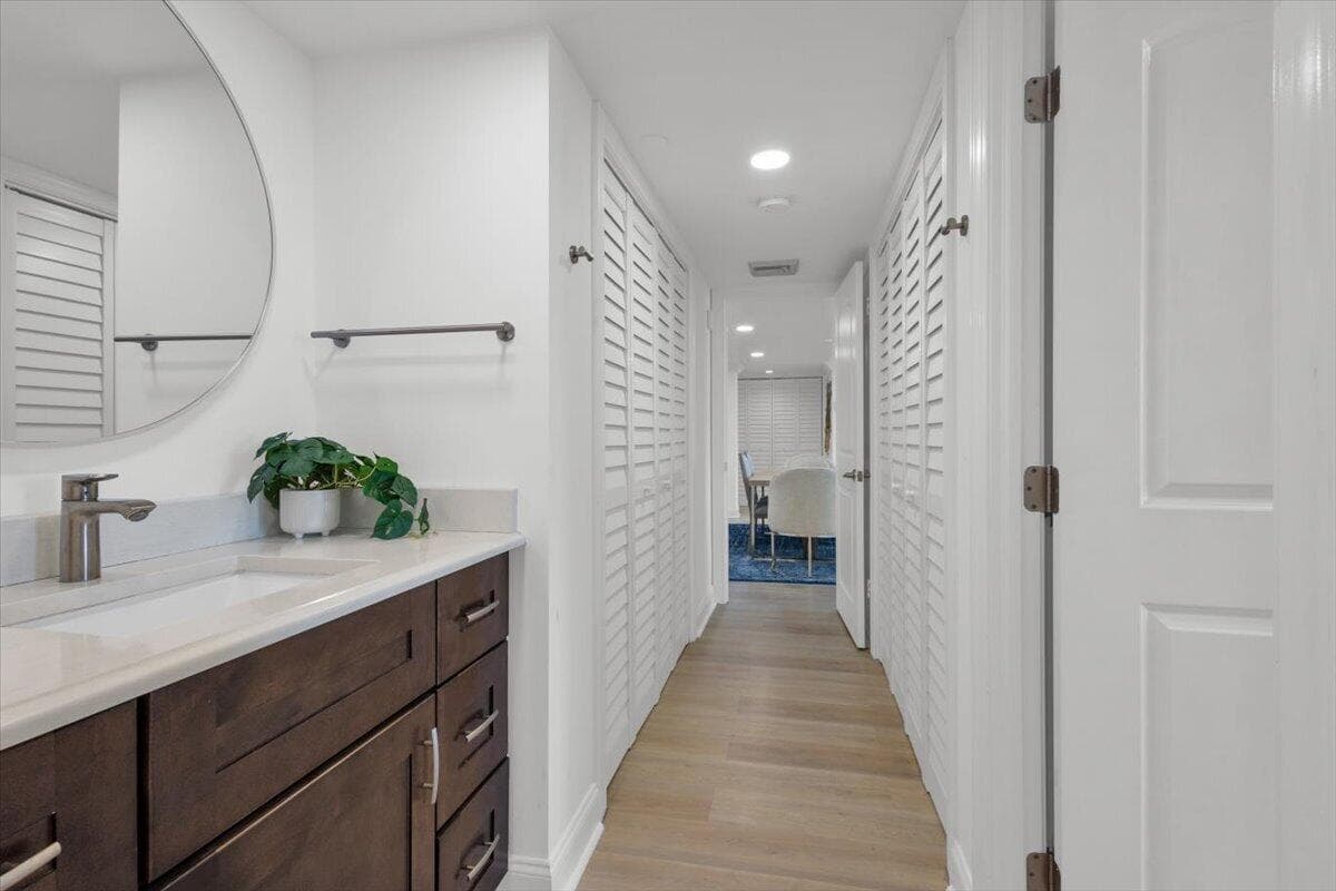 1648 Jupiter Cove Drive 210 photo 18