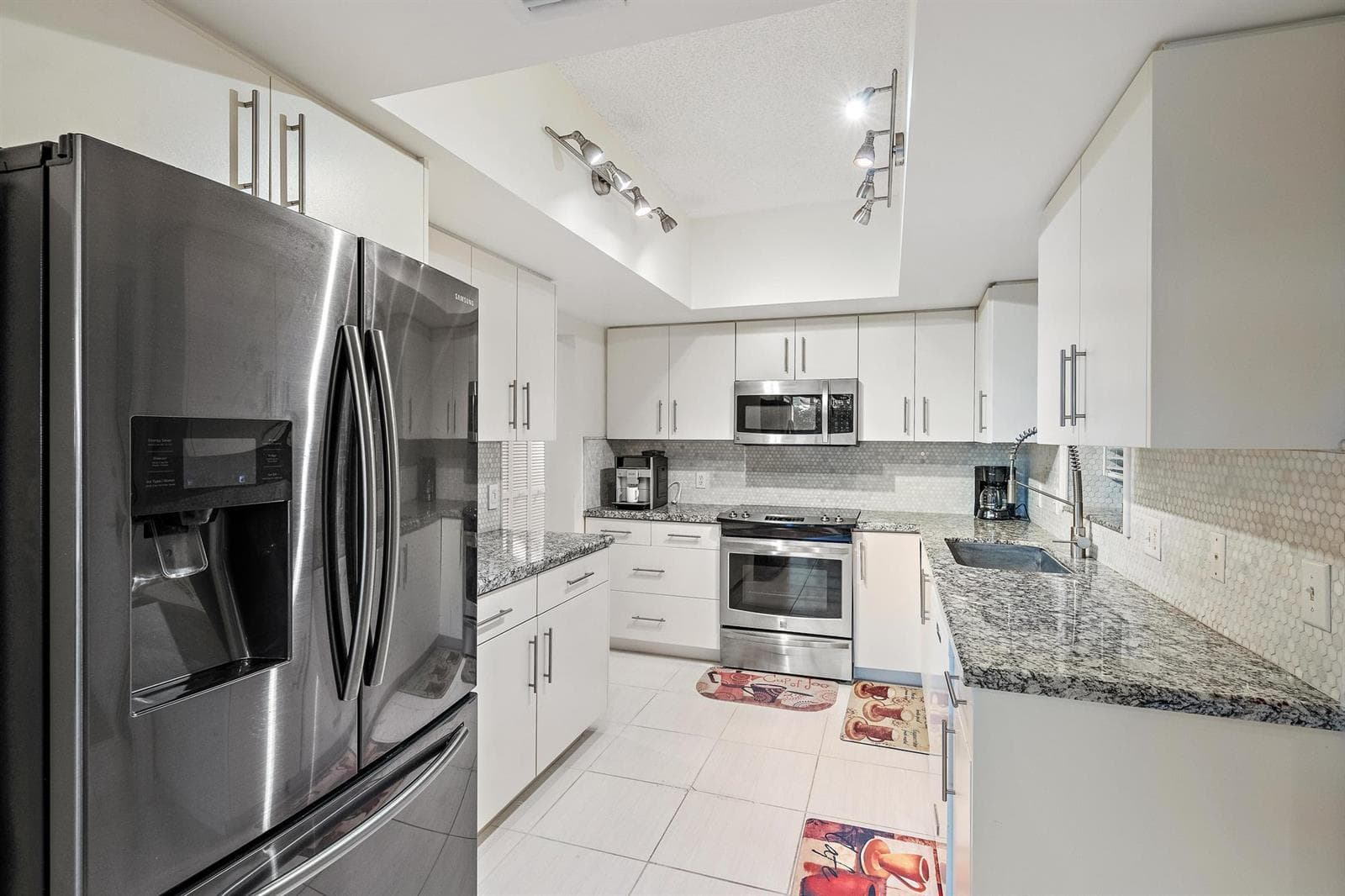 3970 N Ocean Drive 6 photo 8