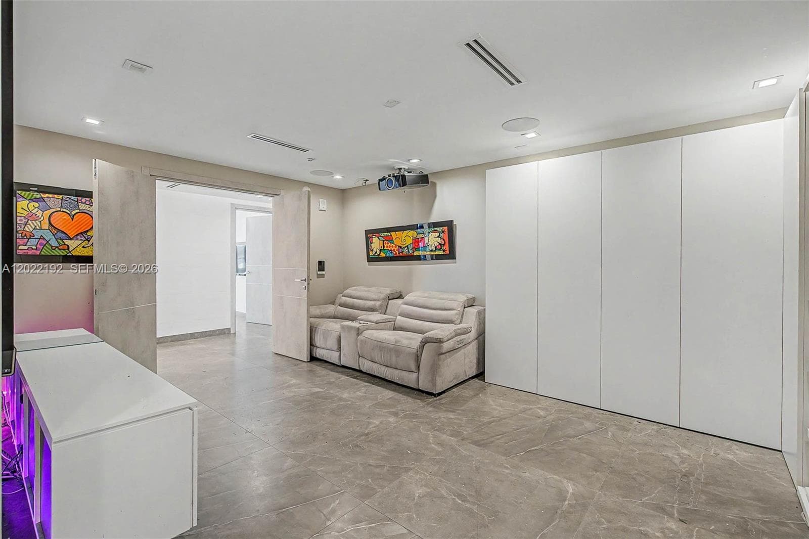 17111 Biscayne Blvd 1405/07 photo 23