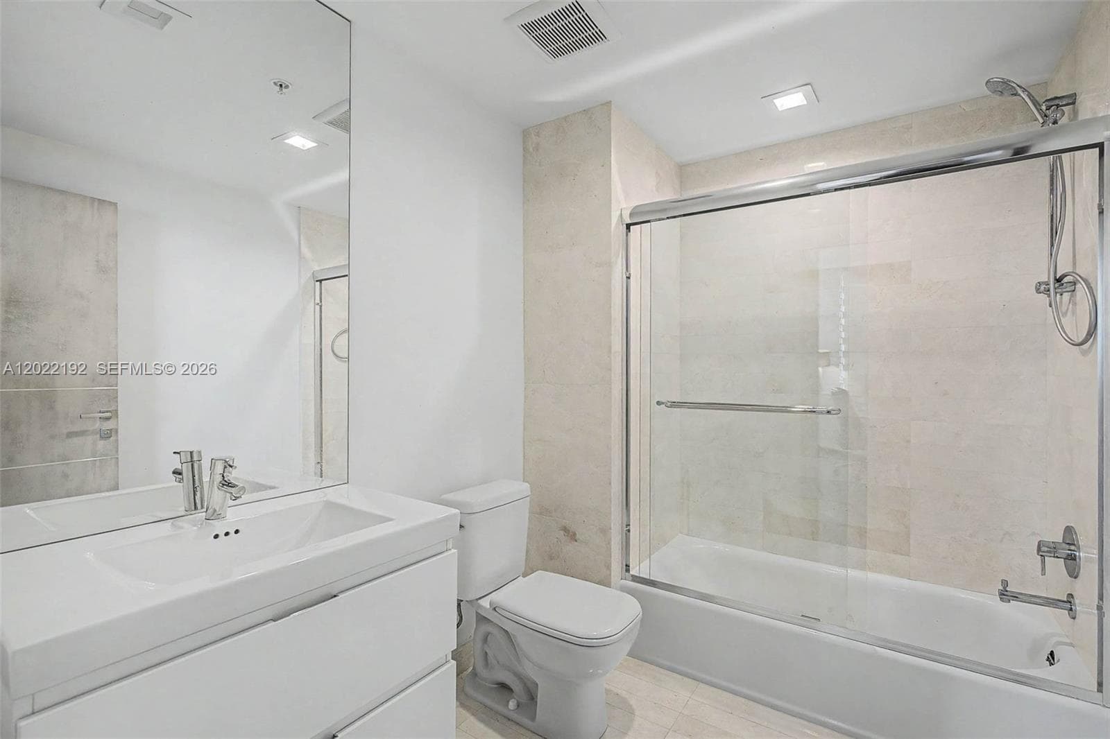 17111 Biscayne Blvd 1405/07 photo 19