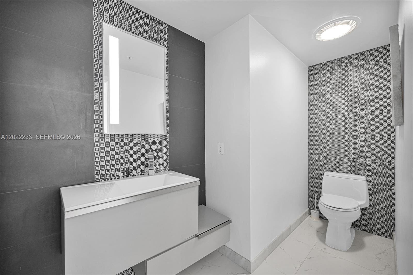 6001 N Ocean Dr 1203 photo 25