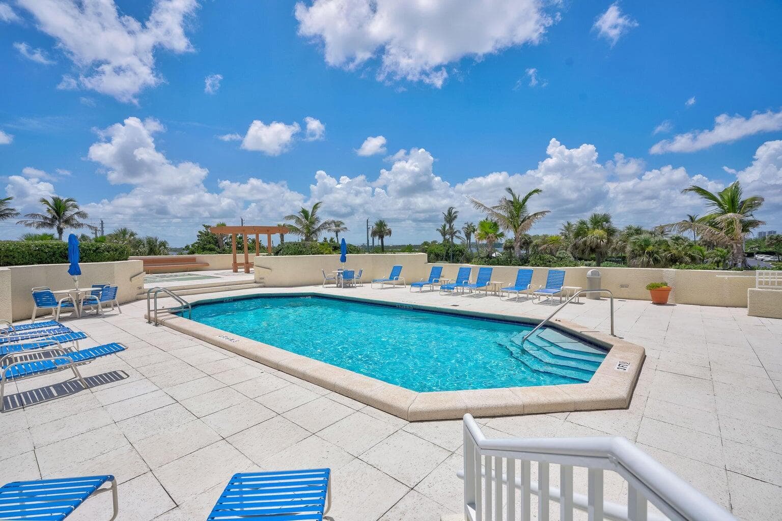 5510 N Ocean Drive 17d photo 10
