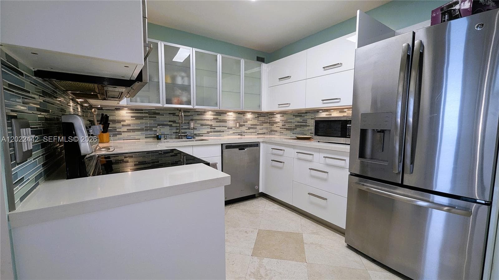 5161 Collins Ave 1217 photo 7