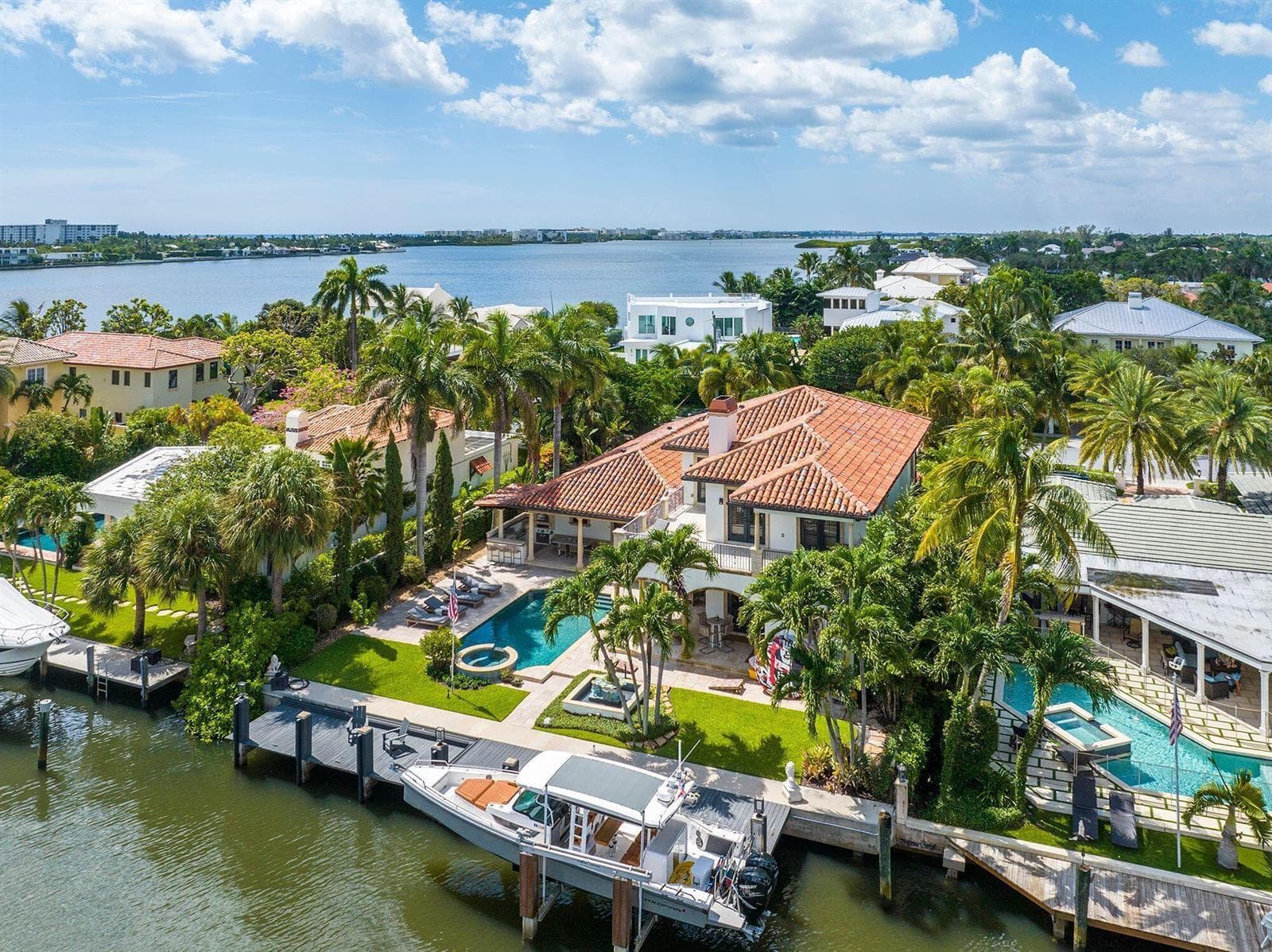 14 Harbor Drive photo 2