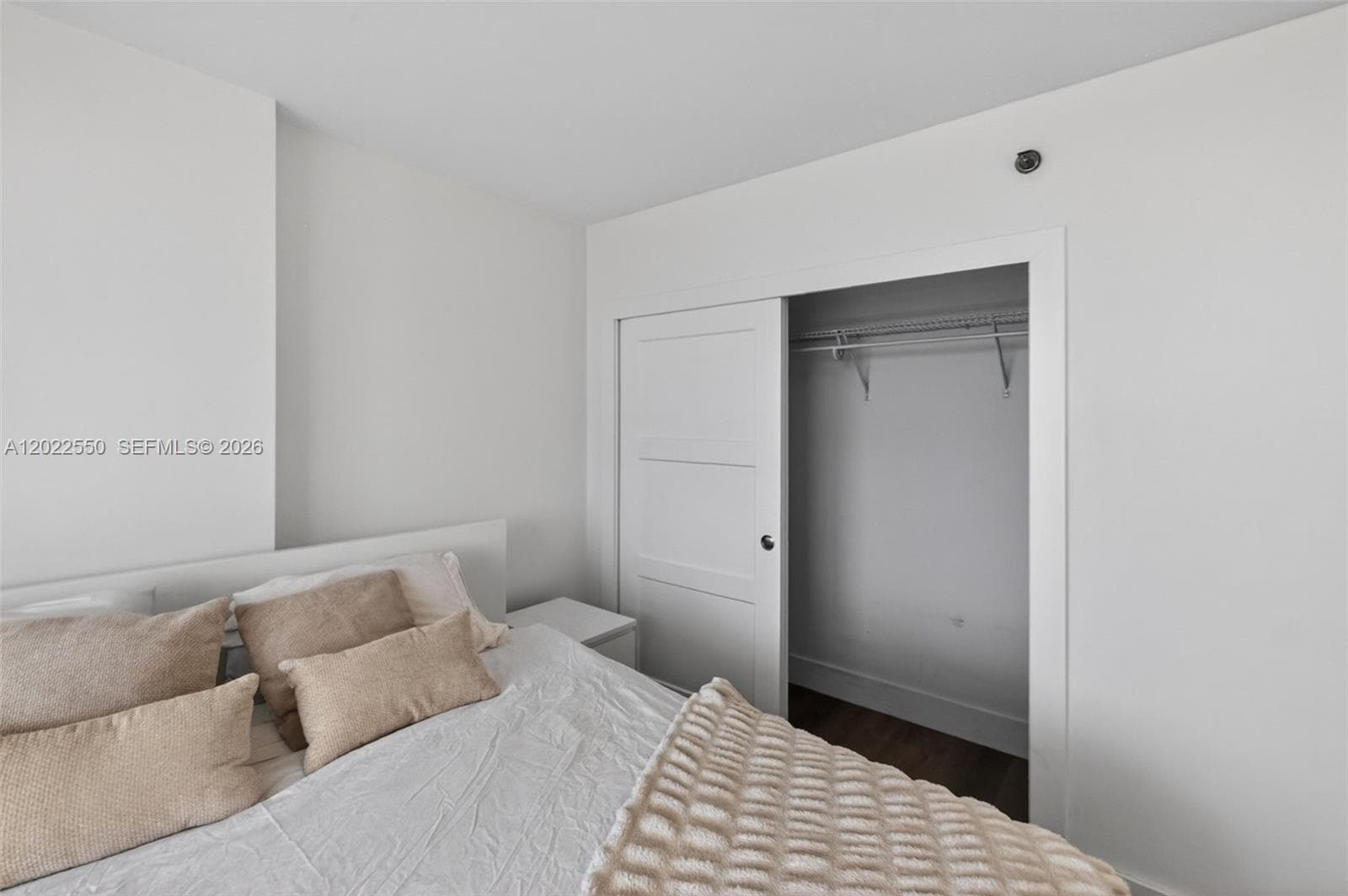 2401 Collins Ave 602 photo 8
