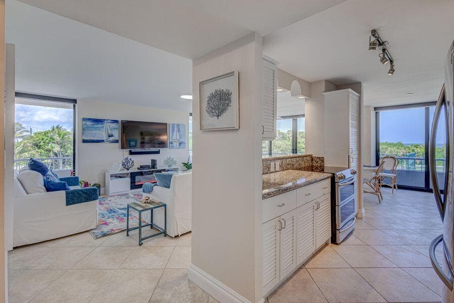 5550 N Ocean Drive 3c photo 7