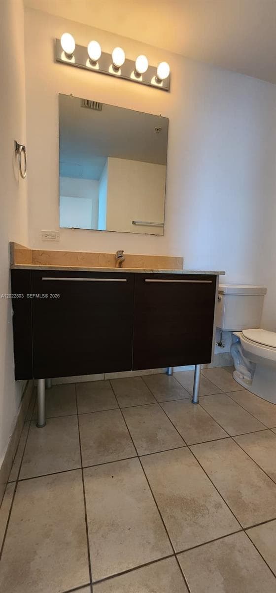 1900 N Bayshore Dr 3717 photo 7
