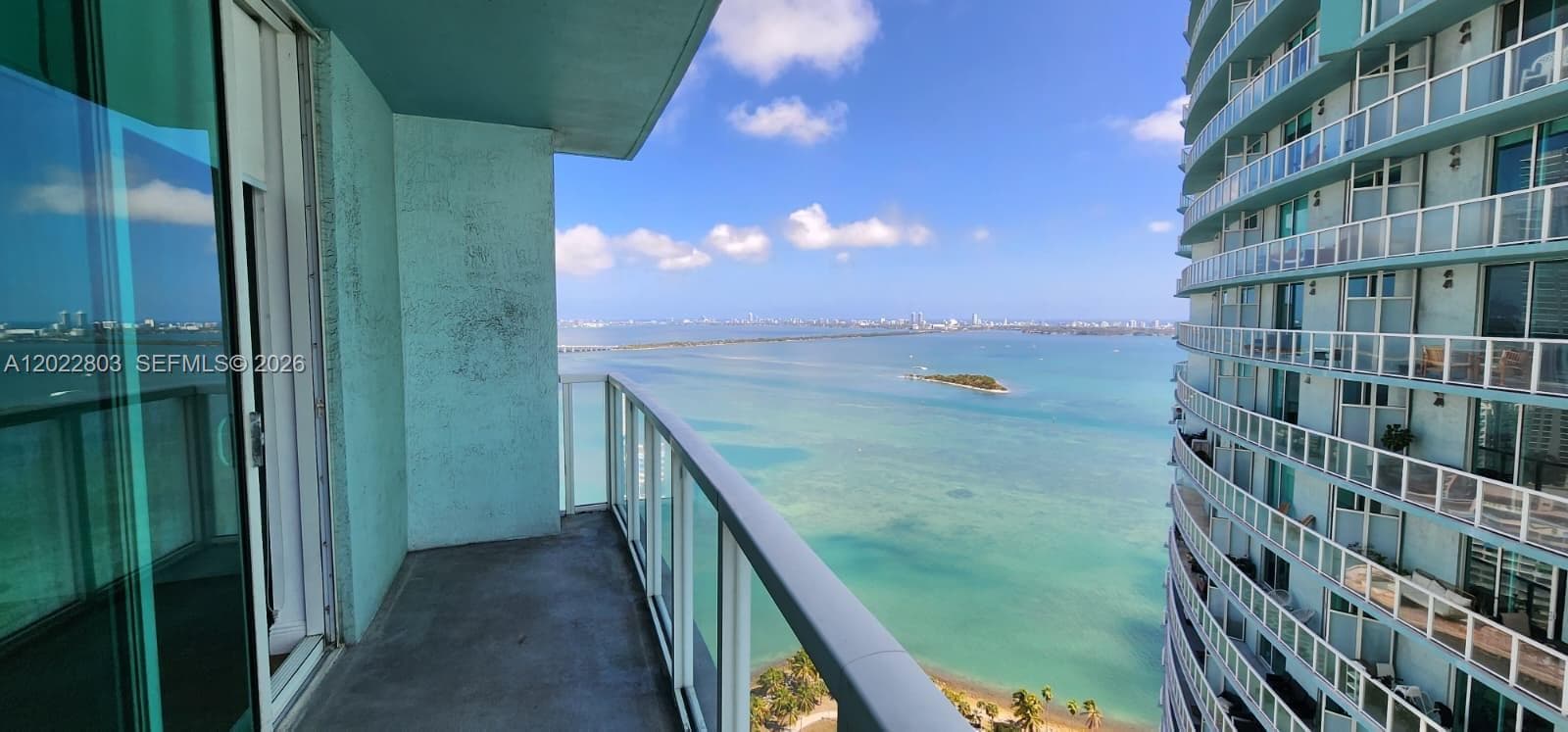 1900 N Bayshore Dr 3717 photo 9