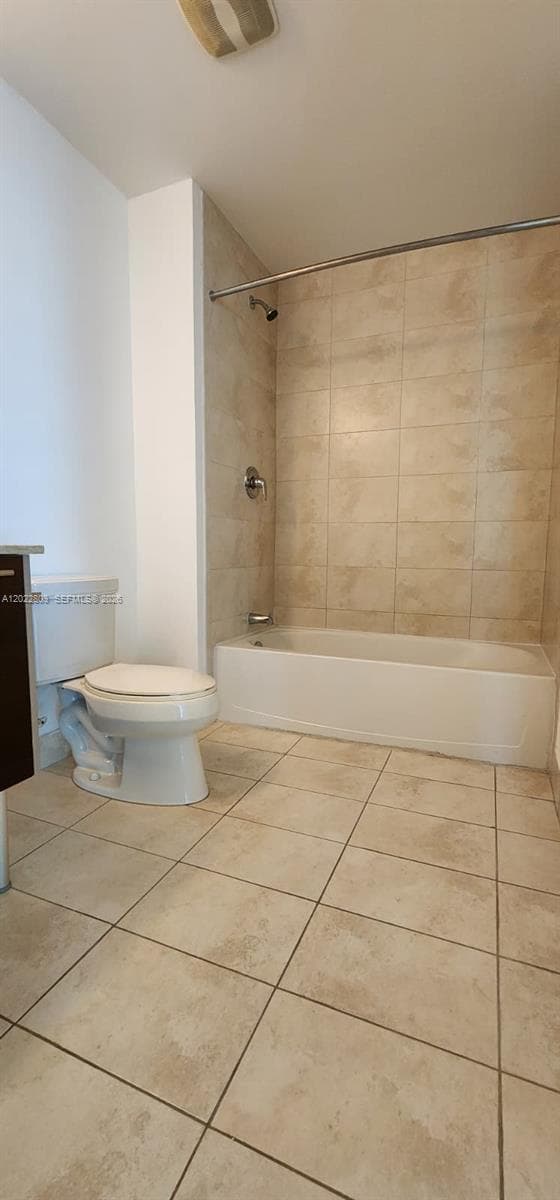 1900 N Bayshore Dr 3717 photo 8