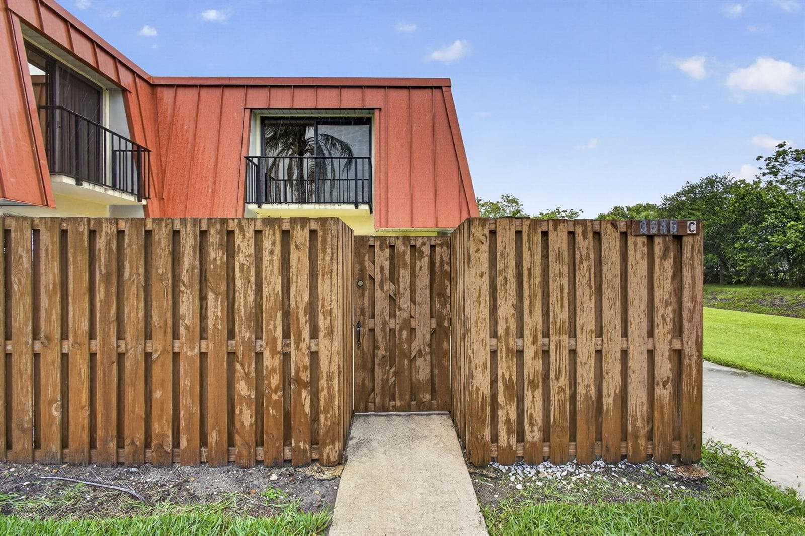 3345 Meridian Way N C photo 3
