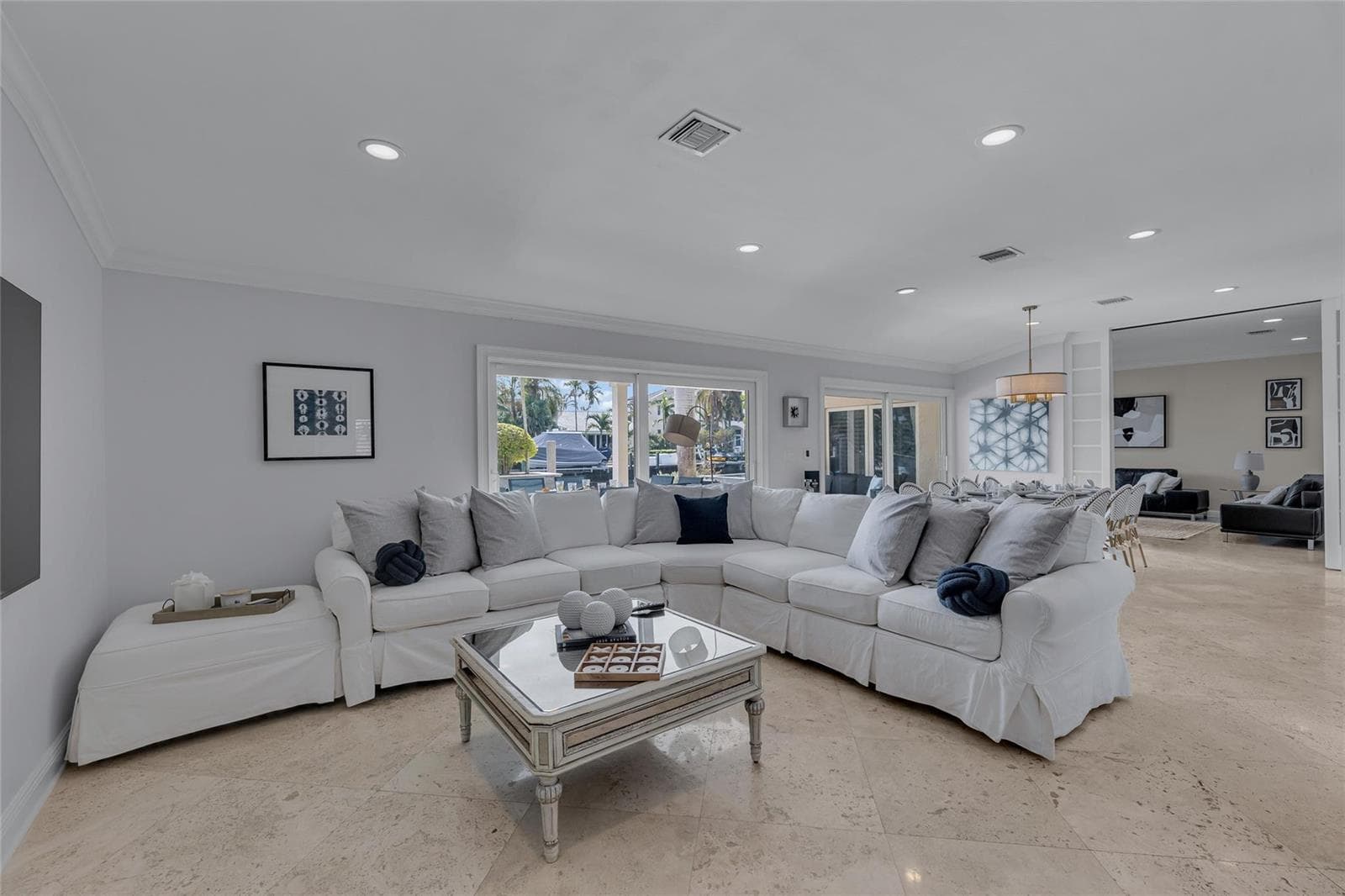 272 Imperial Lane photo 23