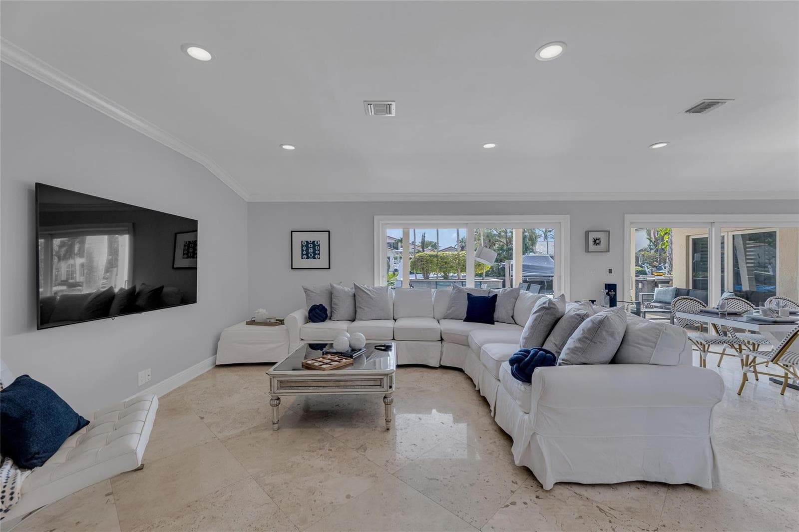 272 Imperial Lane photo 22