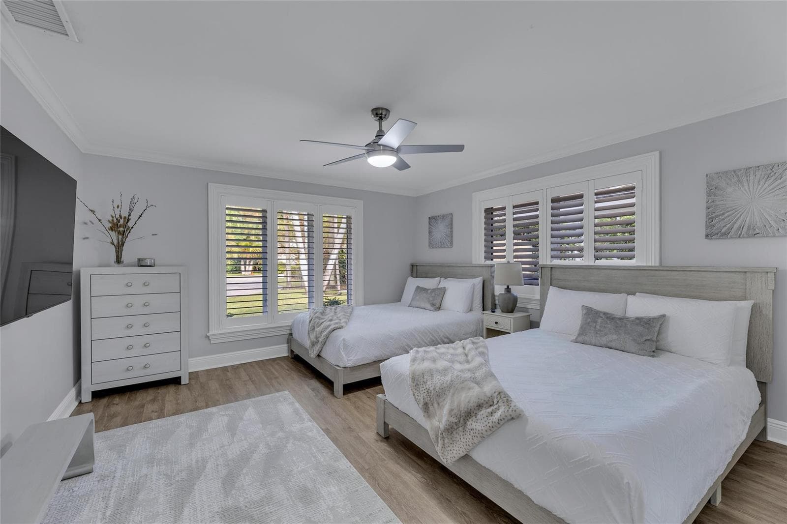 272 Imperial Lane photo 5