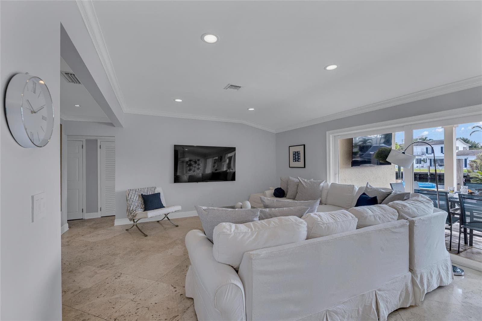 272 Imperial Lane photo 24