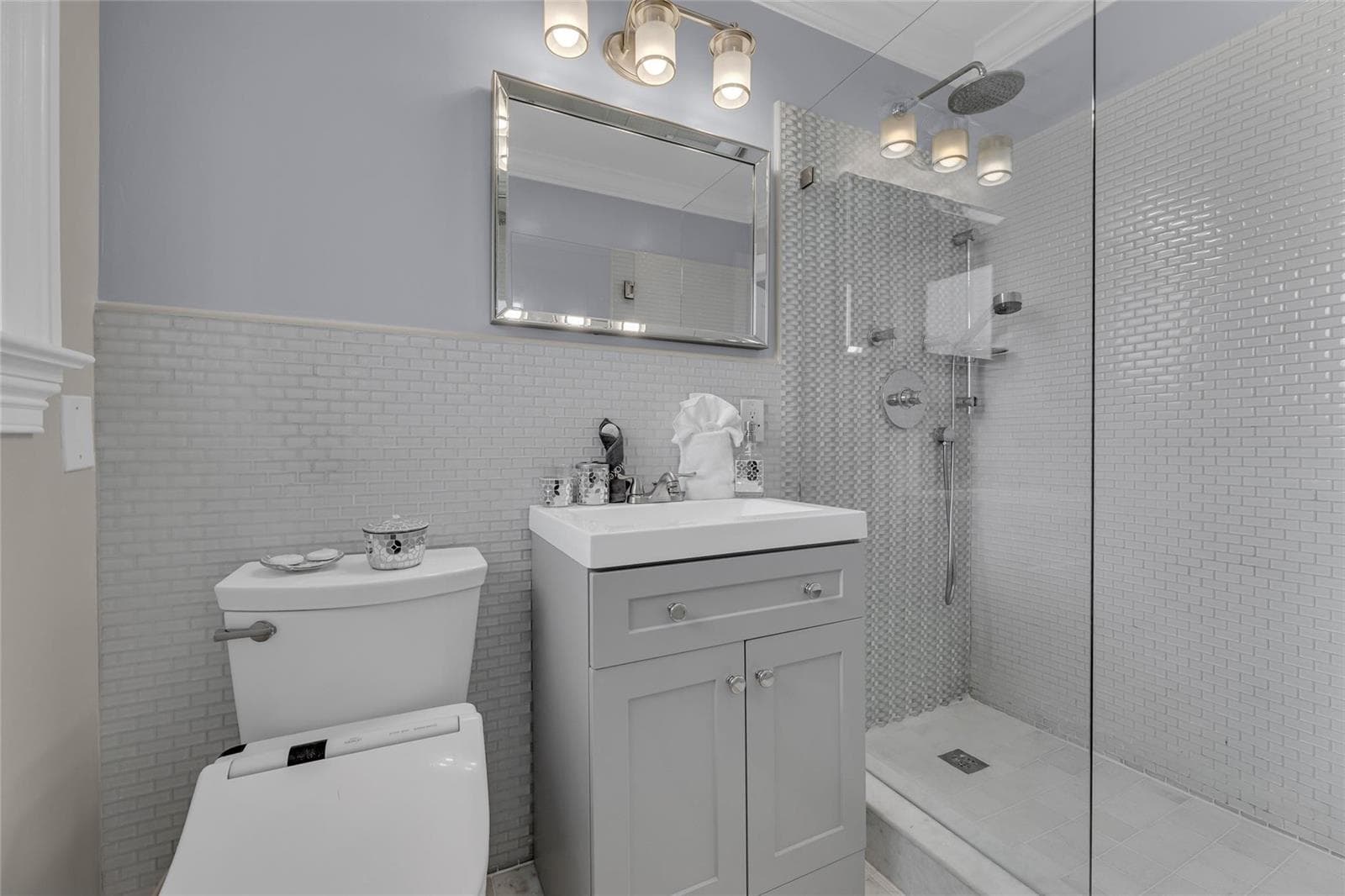 272 Imperial Lane photo 15