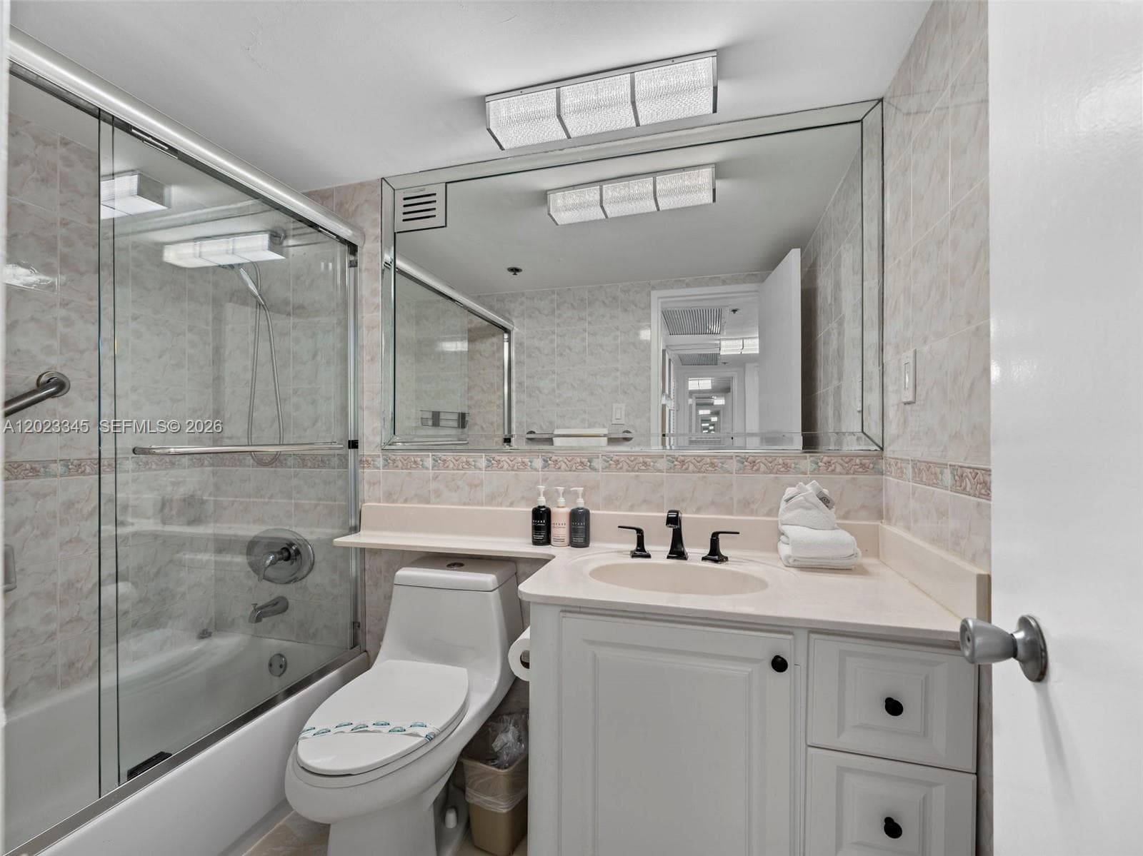 5225 Collins Ave 1509 photo 10