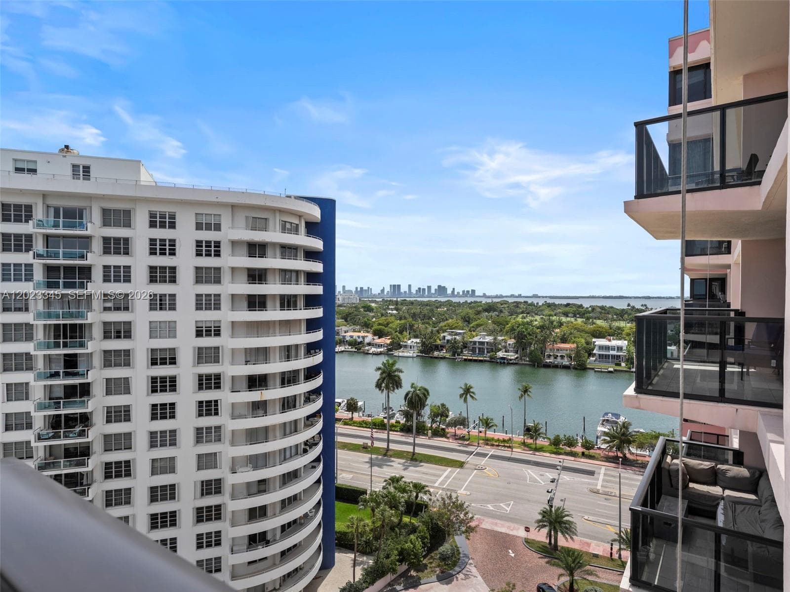 5225 Collins Ave 1509 photo 19
