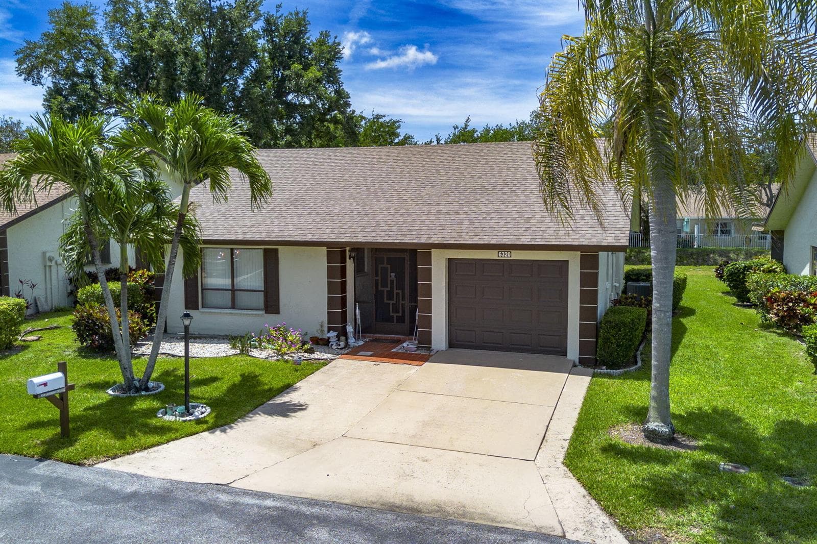 6320 Lakemont Circle photo 1