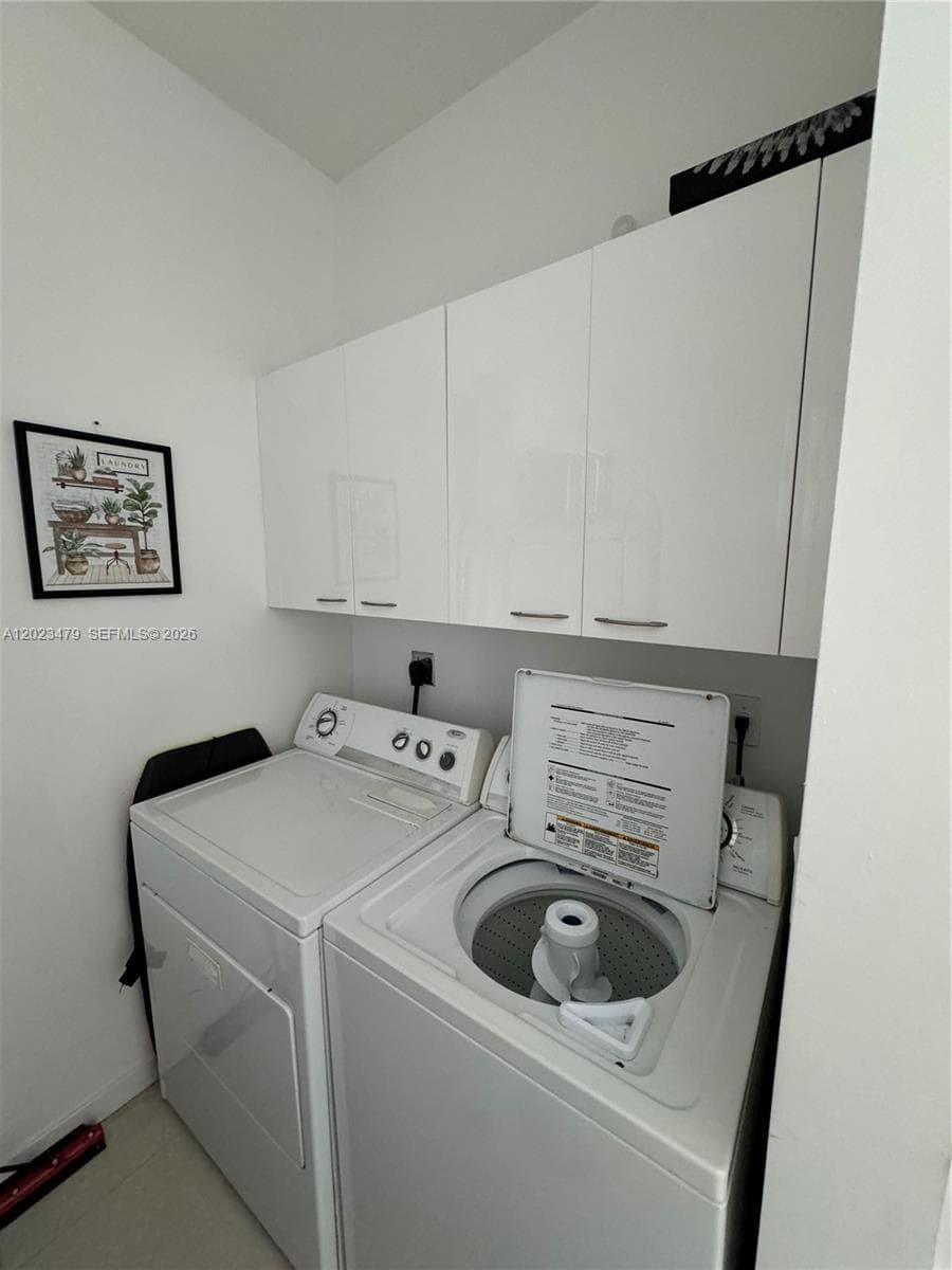 16001 Collins Ave 4006 photo 19