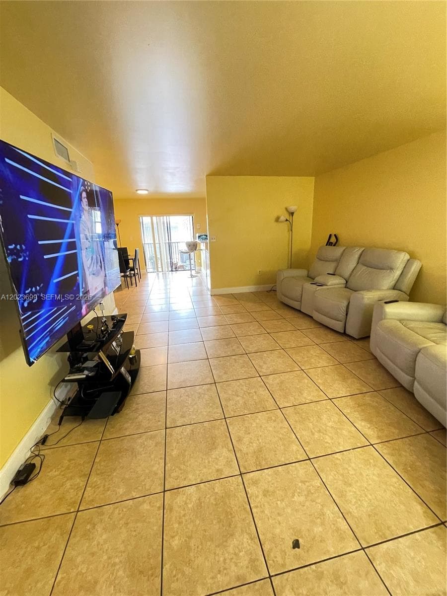 10370 SW 220th St 224 photo 13