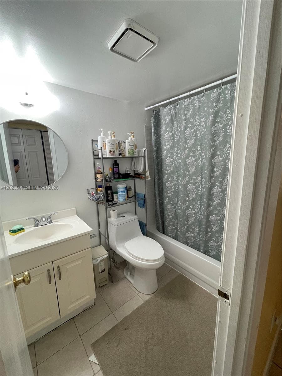 10370 SW 220th St 224 photo 17