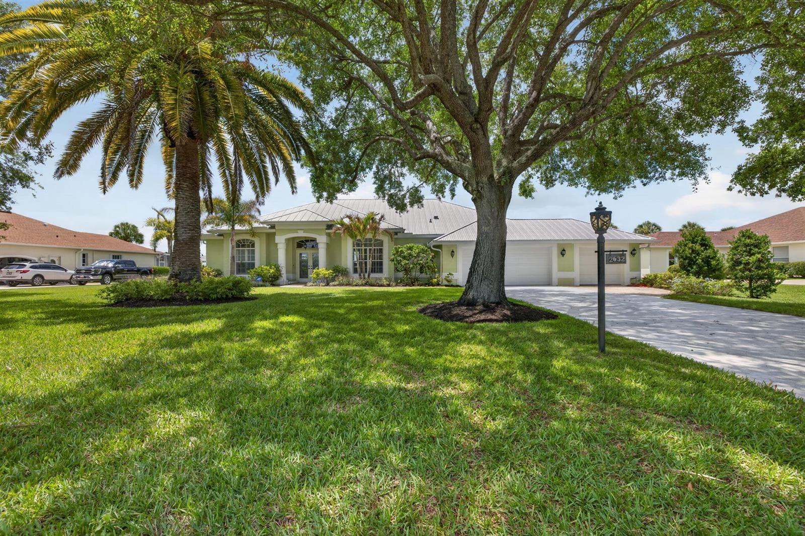 2632 SW River Shore Drive photo 6