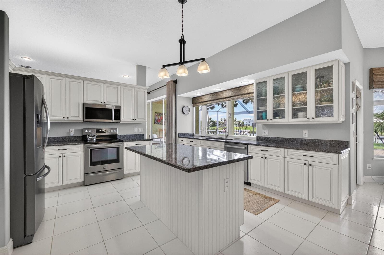 2632 SW River Shore Drive photo 16