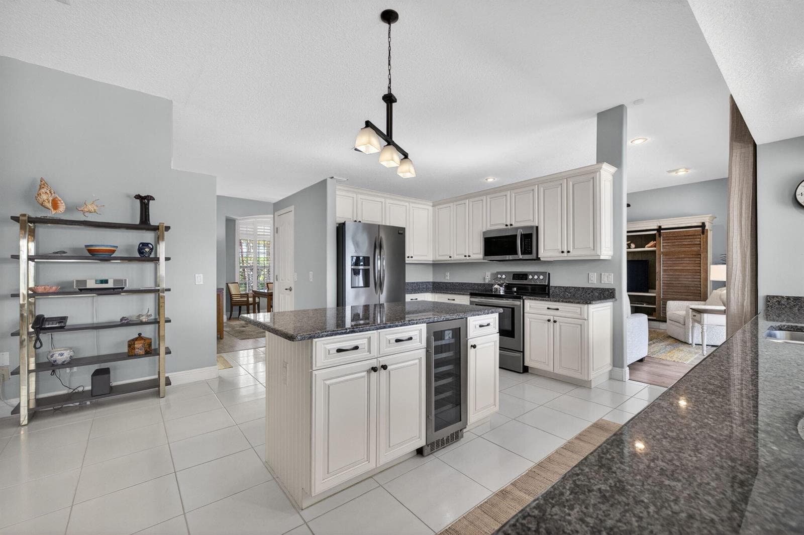 2632 SW River Shore Drive photo 24
