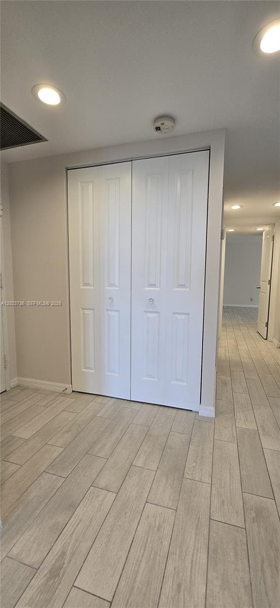 800 Parkview Dr 430 photo 20