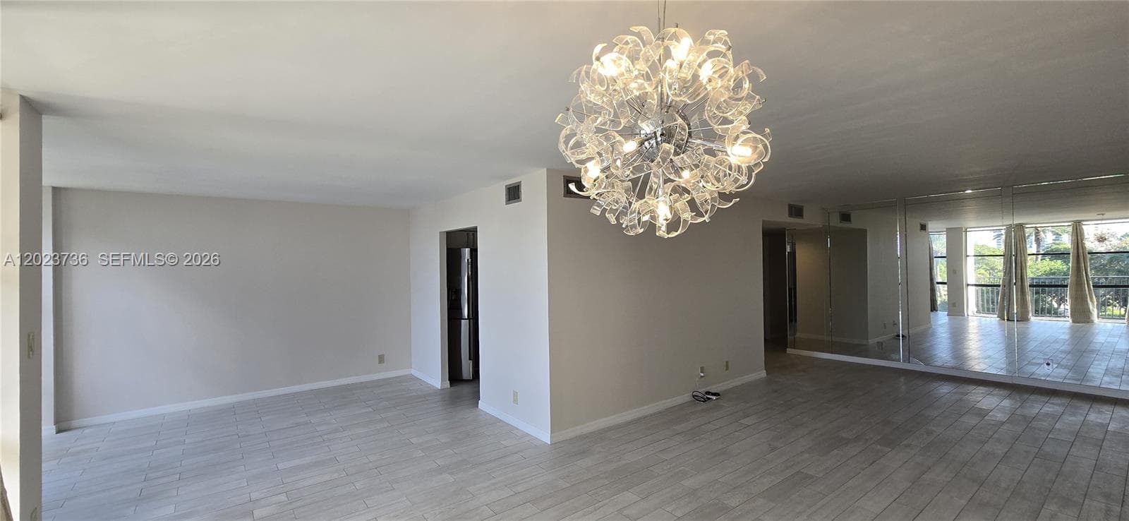 800 Parkview Dr 430 photo 15