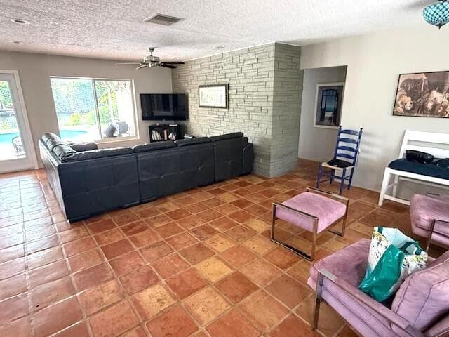3560 Lloyd Drive photo 8