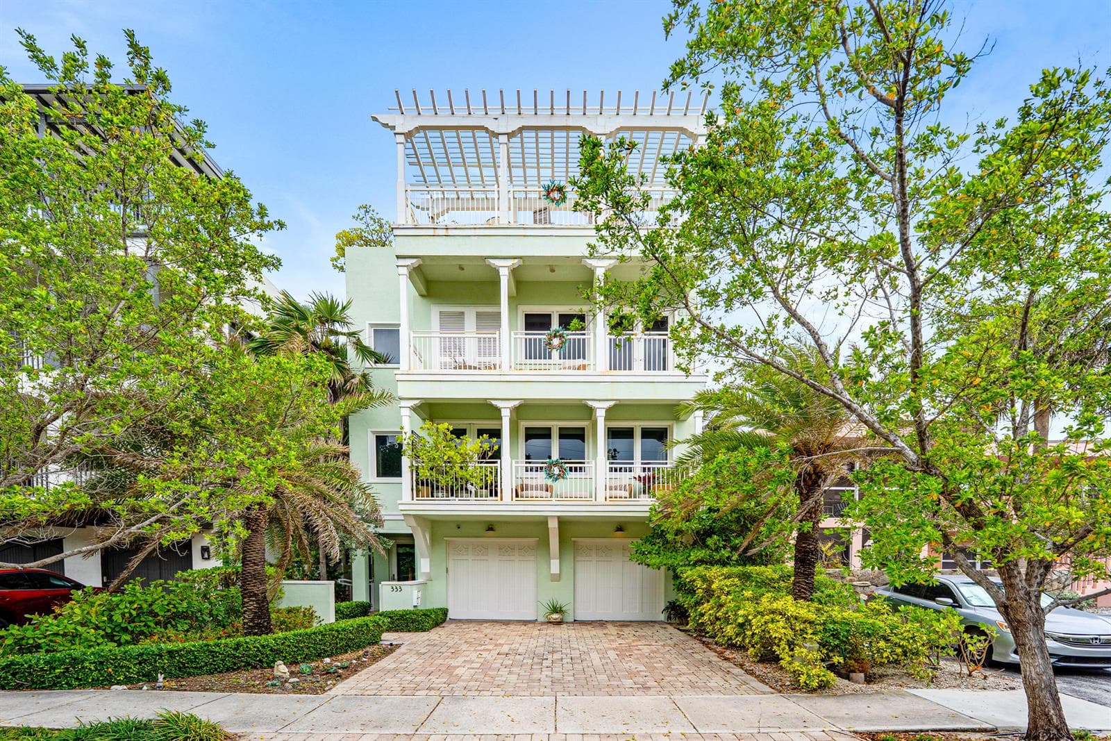 333 Franklin Street photo 1