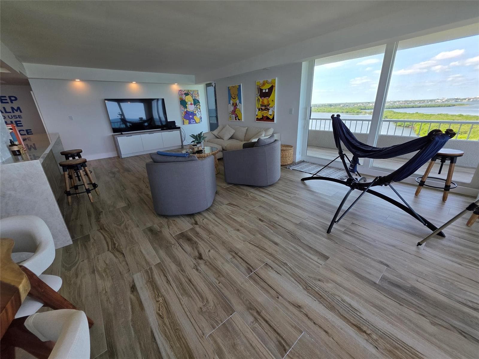 5550 N Ocean Drive photo 3