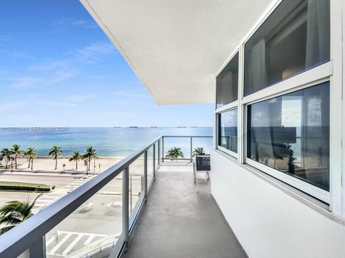 209 N Fort Lauderdale Beach Blvd 5B photo 2
