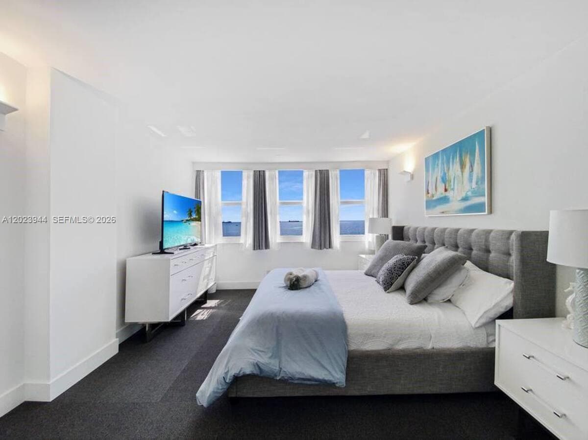 209 N Fort Lauderdale Beach Blvd 5B photo 6