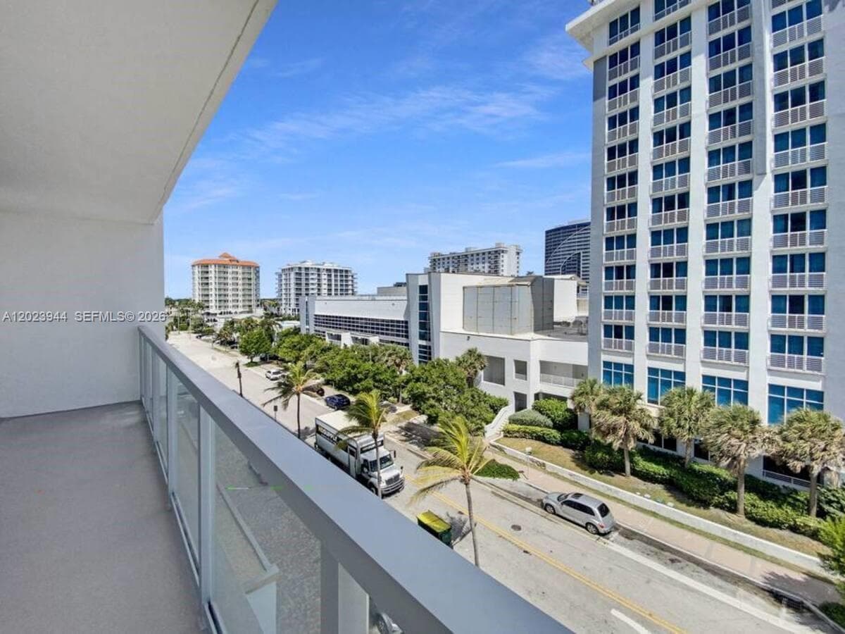 209 N Fort Lauderdale Beach Blvd 5B photo 7