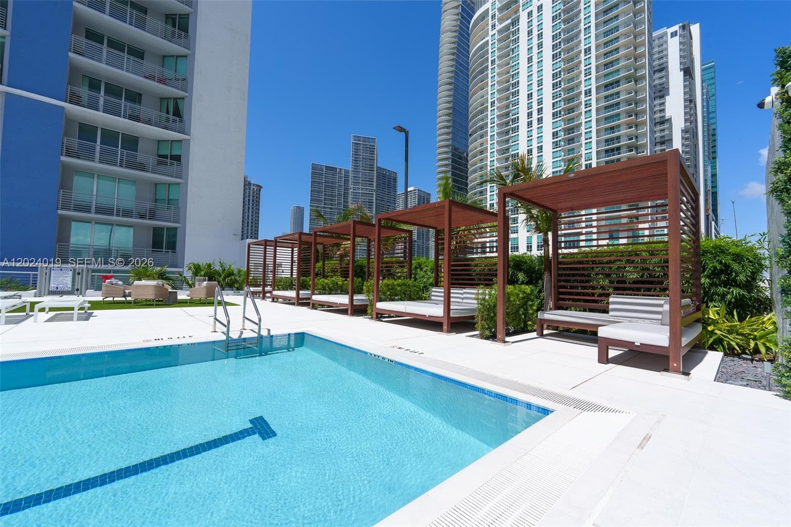 335 S Biscayne Blvd 802 photo 18
